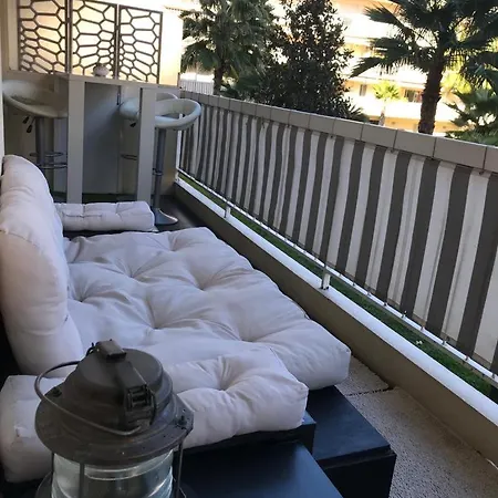 La Petite * Cannes